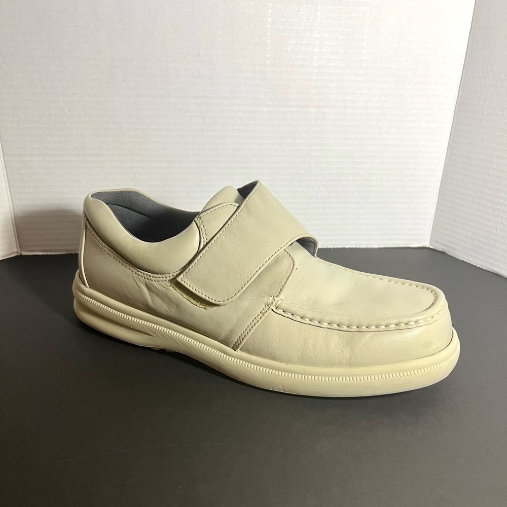 Men's Cream Leather Velcro Hush Puppies Shoes